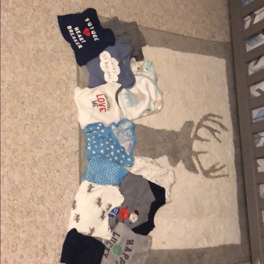 BABY BOYS 3 MONTH CLOTHES LOT OF 12!!!!
